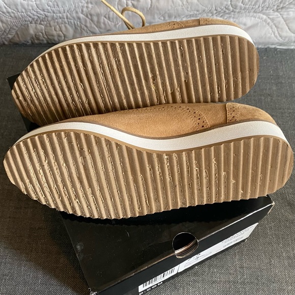 Torrid lace up sport bottom Oxford - Picture 11 of 11